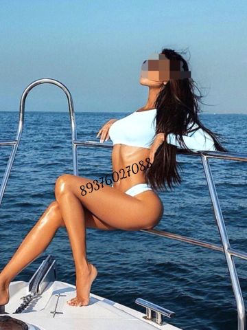 Алиса Свежая Брюнетка